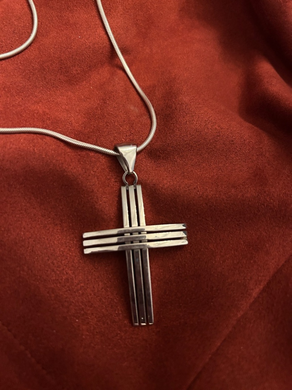 Stainless steel Cross Pendant- chain not included - Picture 3 of 3